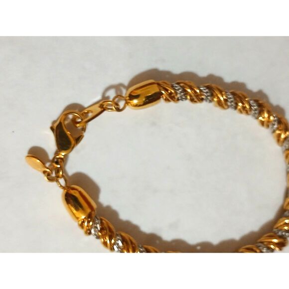 Elegant vintage Monet Gold Silver Tone Rope Twist Bracelet 7.5" Textured Chain - Picture 2 of 3